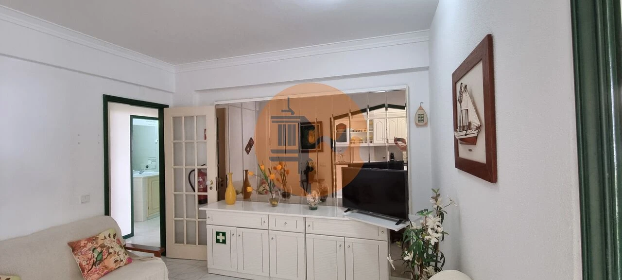 1+1 Bedroom Apartment with Sea View – Available for Rent from October to May