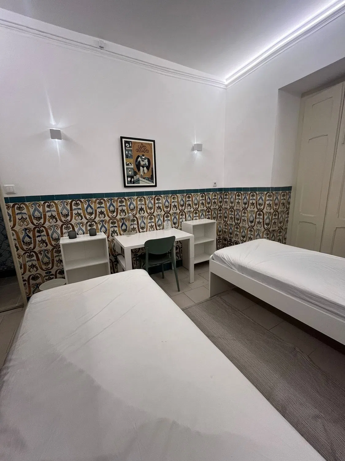Modern 1 Bedroom Furnished Room for Rent in Arroios – Prime Location with Easy Transport