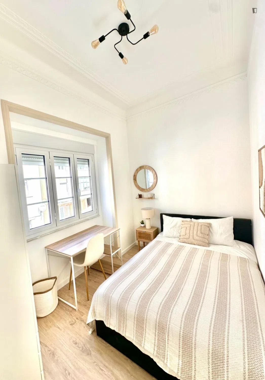 Investment property in Sagres with natural light
