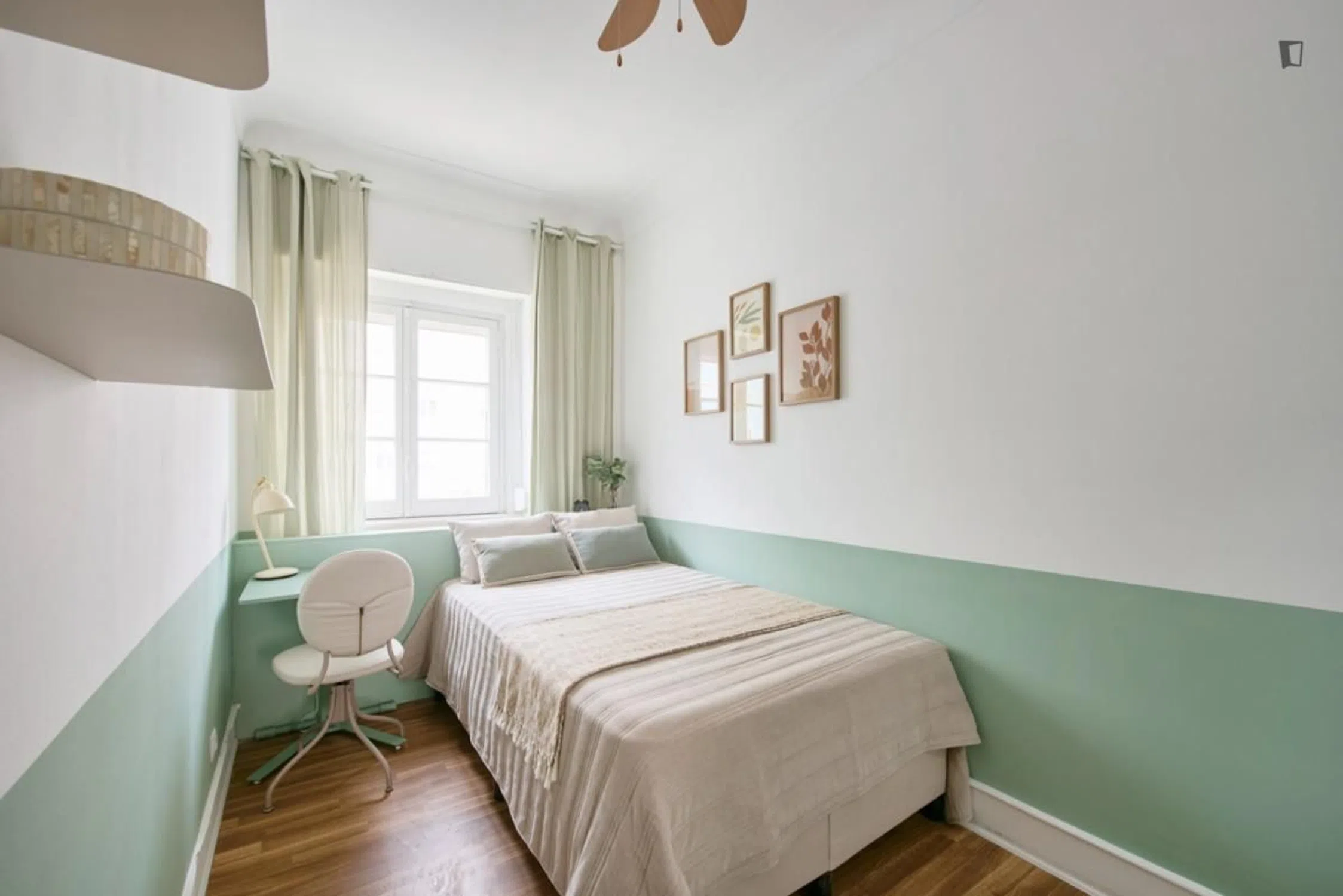 Modern 1 Bedroom Furnished Room for Rent in Areeiro – Prime Location with Easy Transport