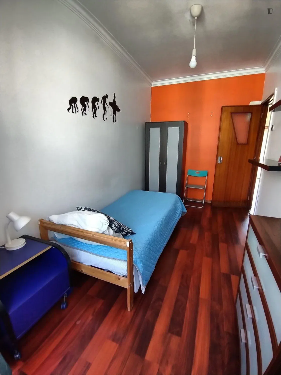 Modern 1 Bedroom Furnished Room for Rent in Arroios – Prime Location with Easy Transport