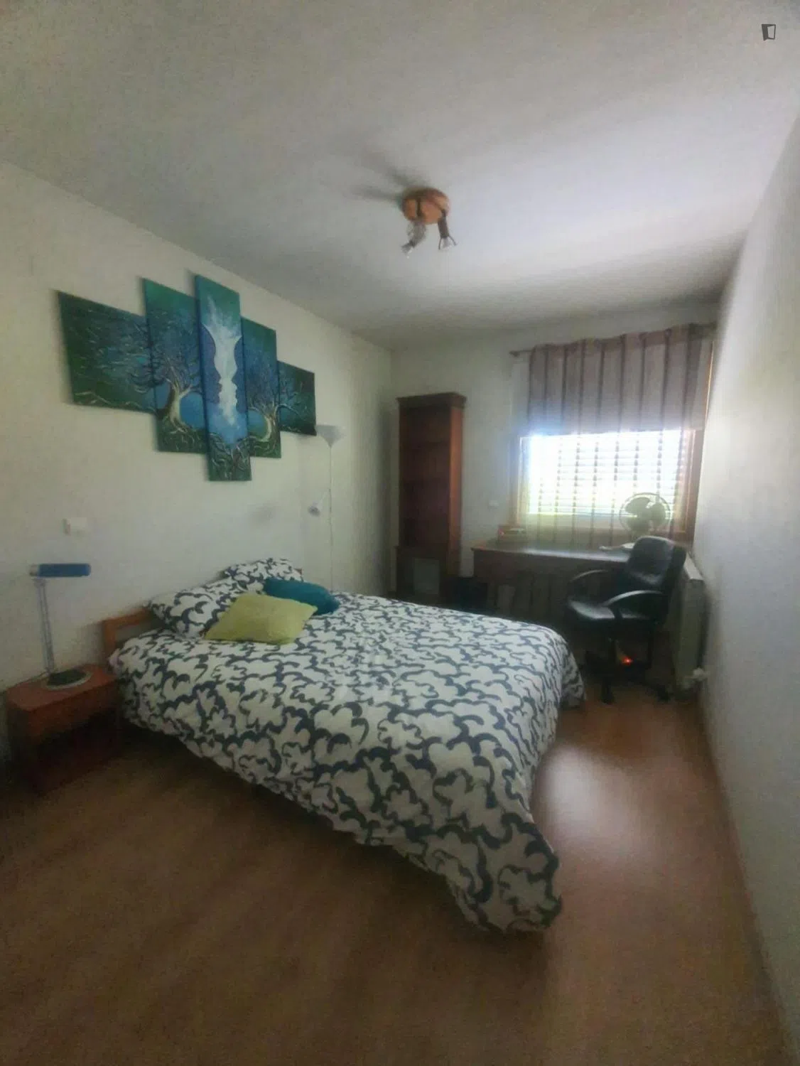 Modern 1 Bedroom Furnished Room for Rent in Arroios – Prime Location with Easy Transport