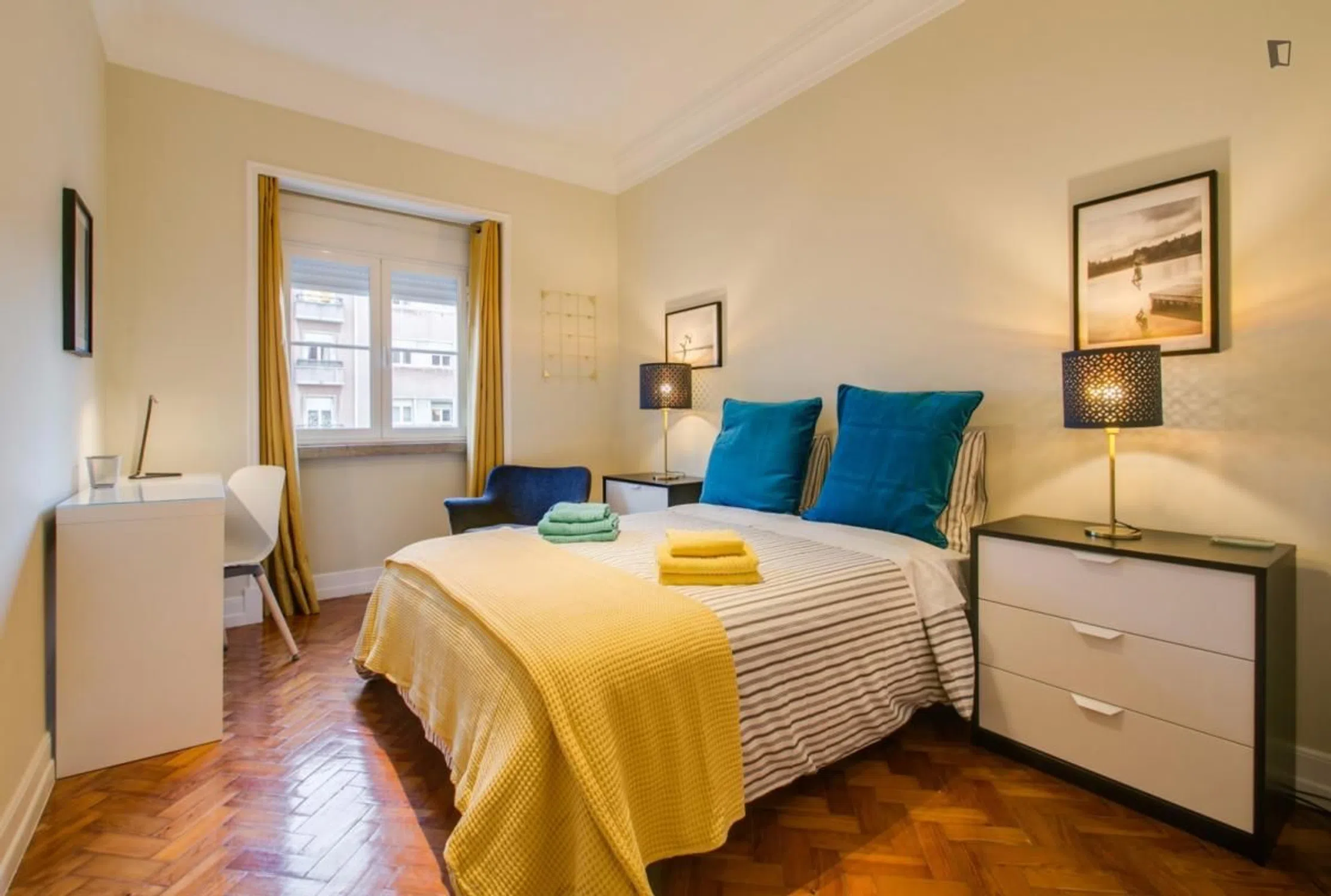 Modern 1 Bedroom Furnished Room for Rent in Belém – Prime Location with Easy Transport
