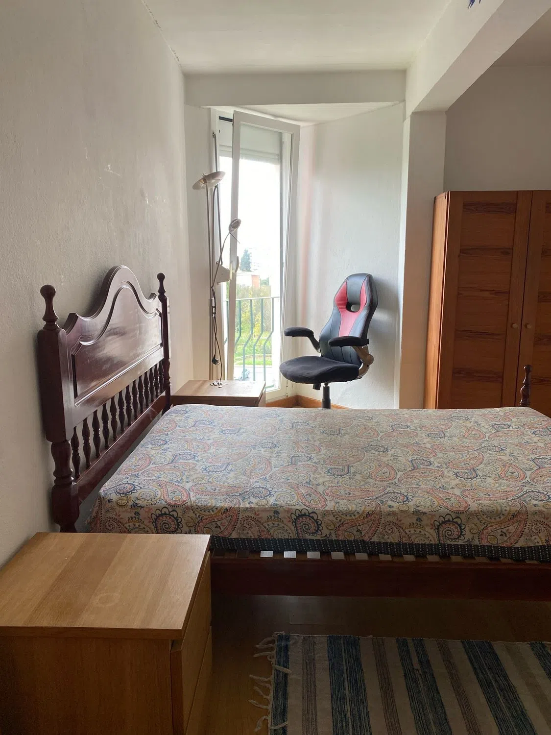 Modern 1 Bedroom Furnished Room for Rent in Arroios – Prime Location with Easy Transport