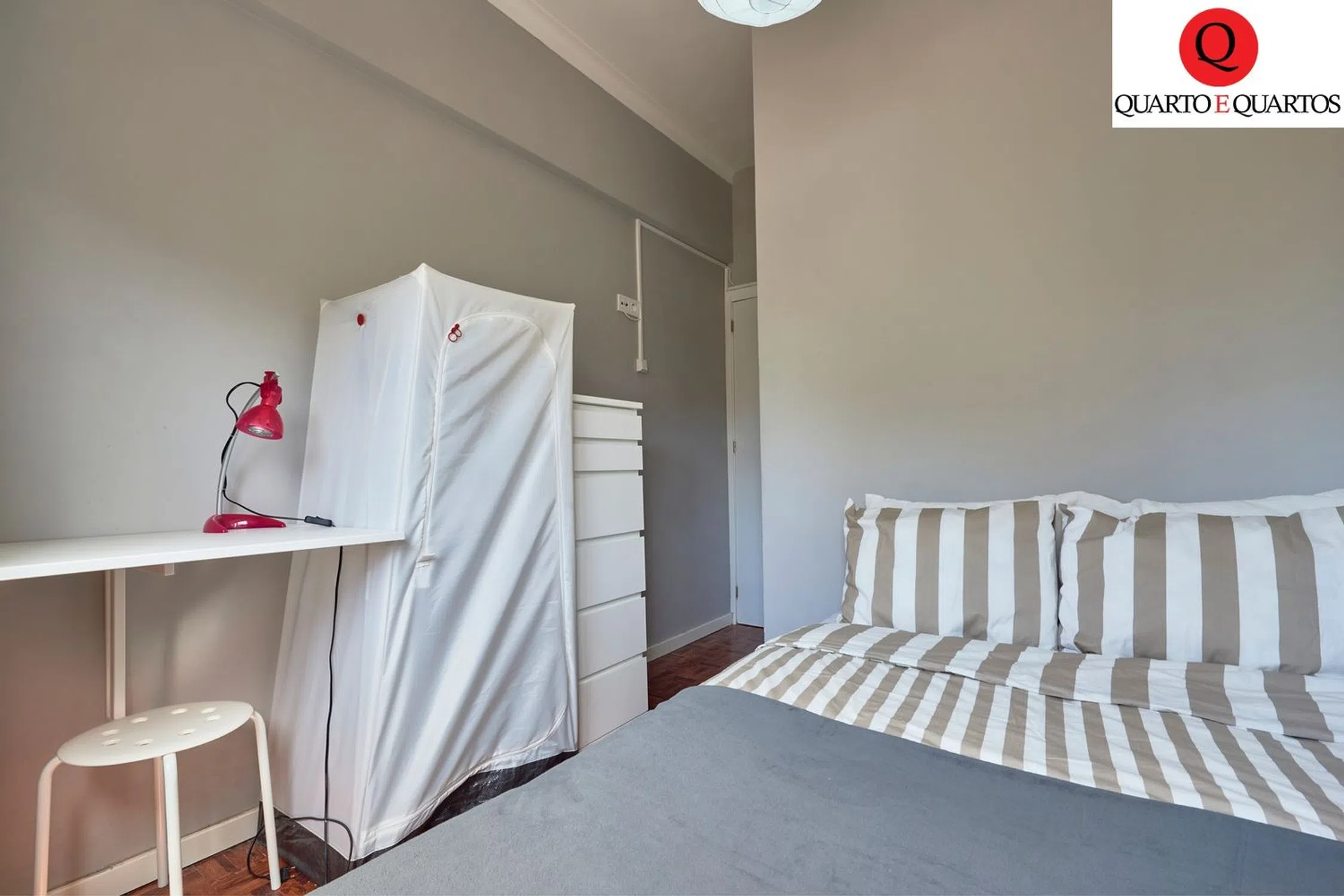 Modern 1 Bedroom Furnished Room for Rent in Benfica – Prime Location with Easy Transport