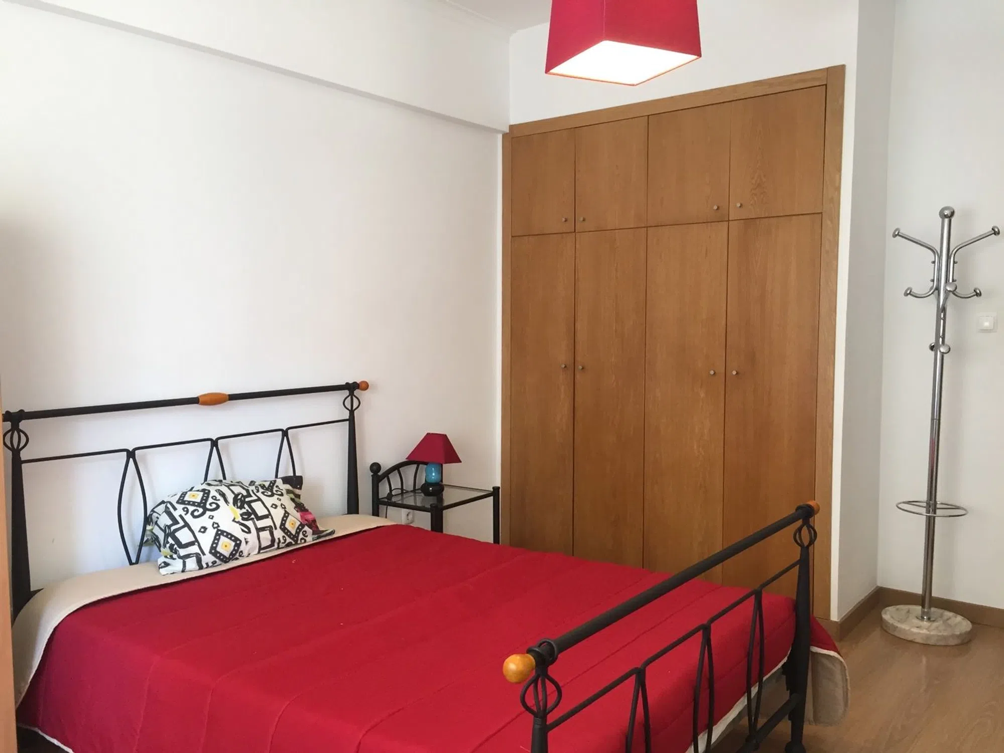 Modern 1 Bedroom Furnished Room for Rent in Areeiro – Prime Location with Easy Transport