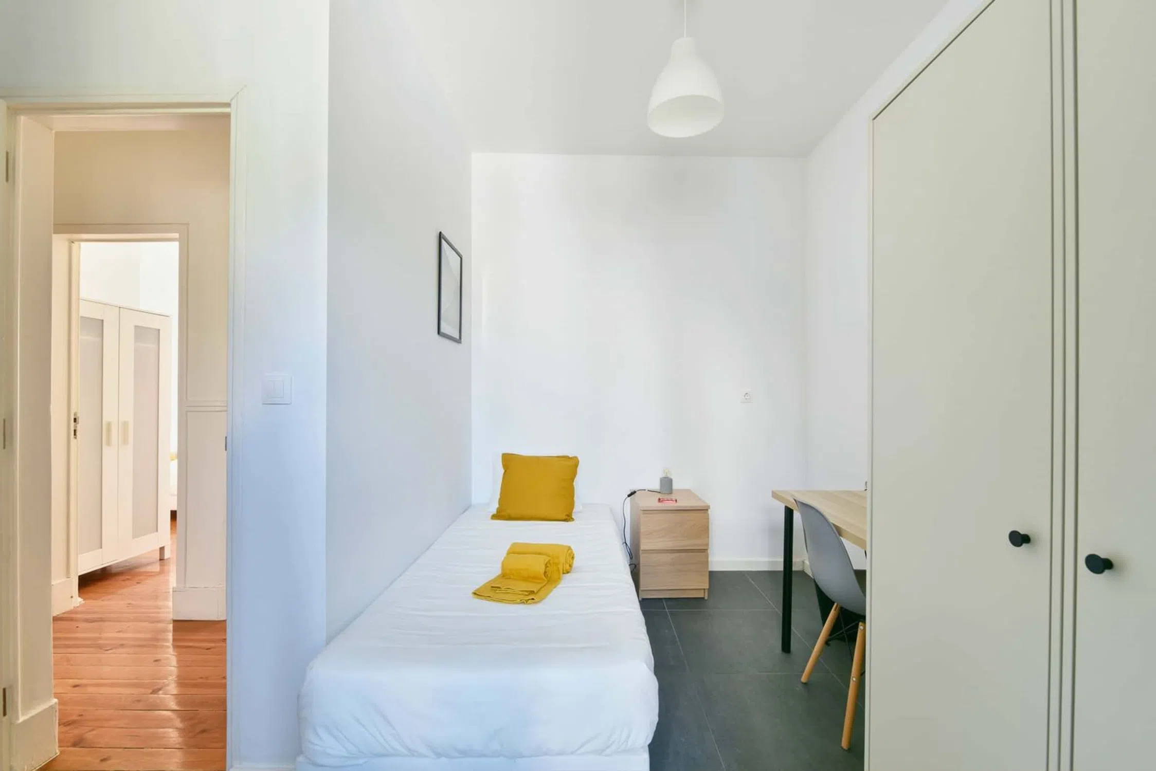Studio in Sagres with natural light