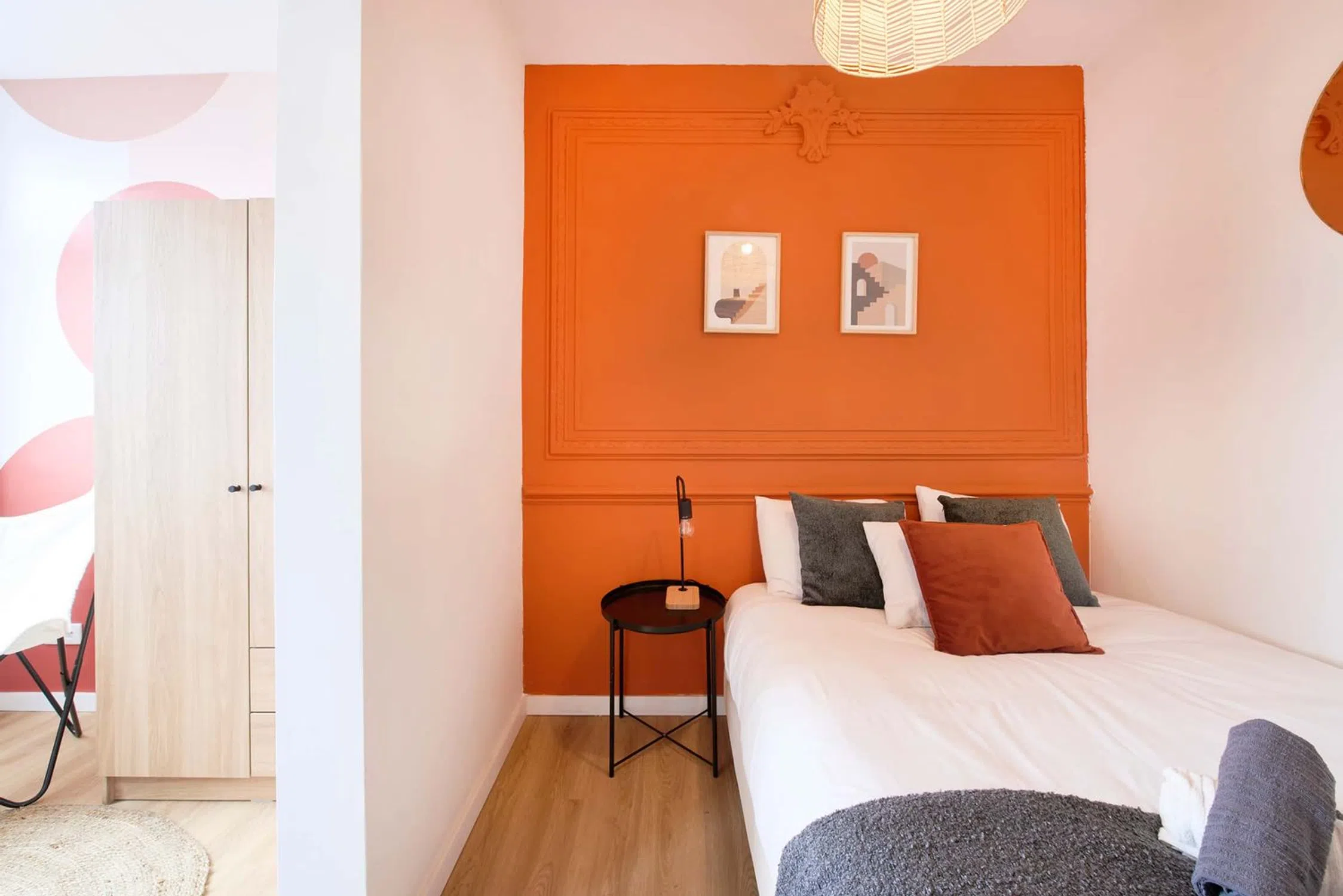 Modern 1 Bedroom Furnished Room for Rent in Belém – Prime Location with Easy Transport