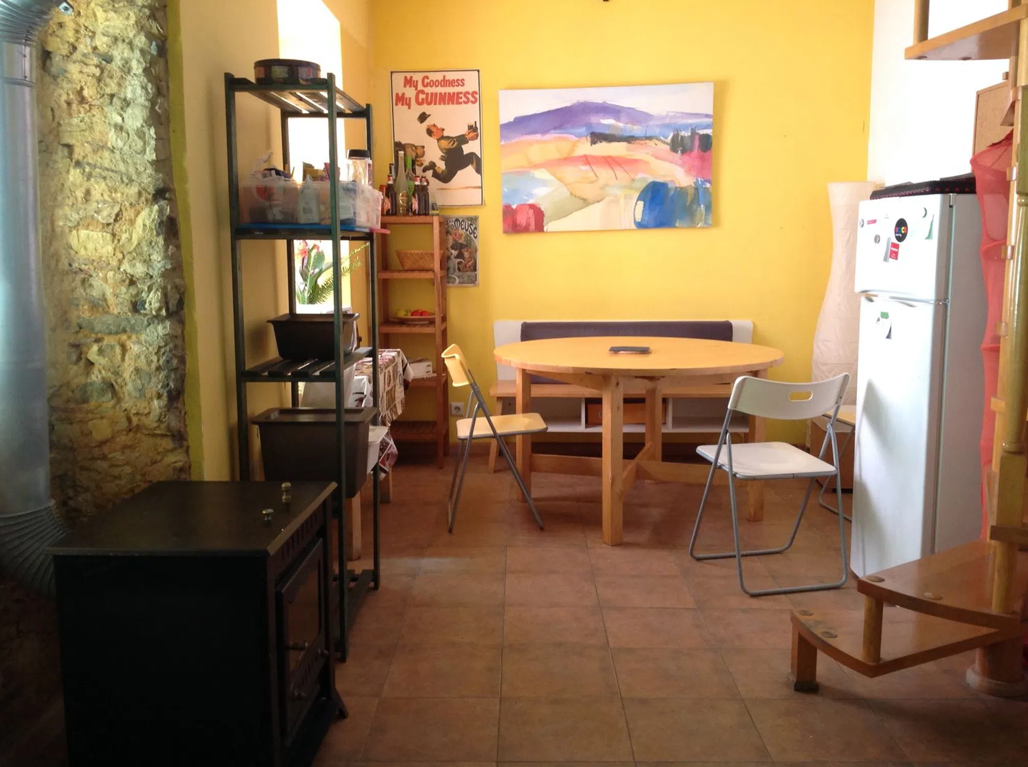 Modern 1 Bedroom Furnished Room for Rent in Arroios – Prime Location with Easy Transport