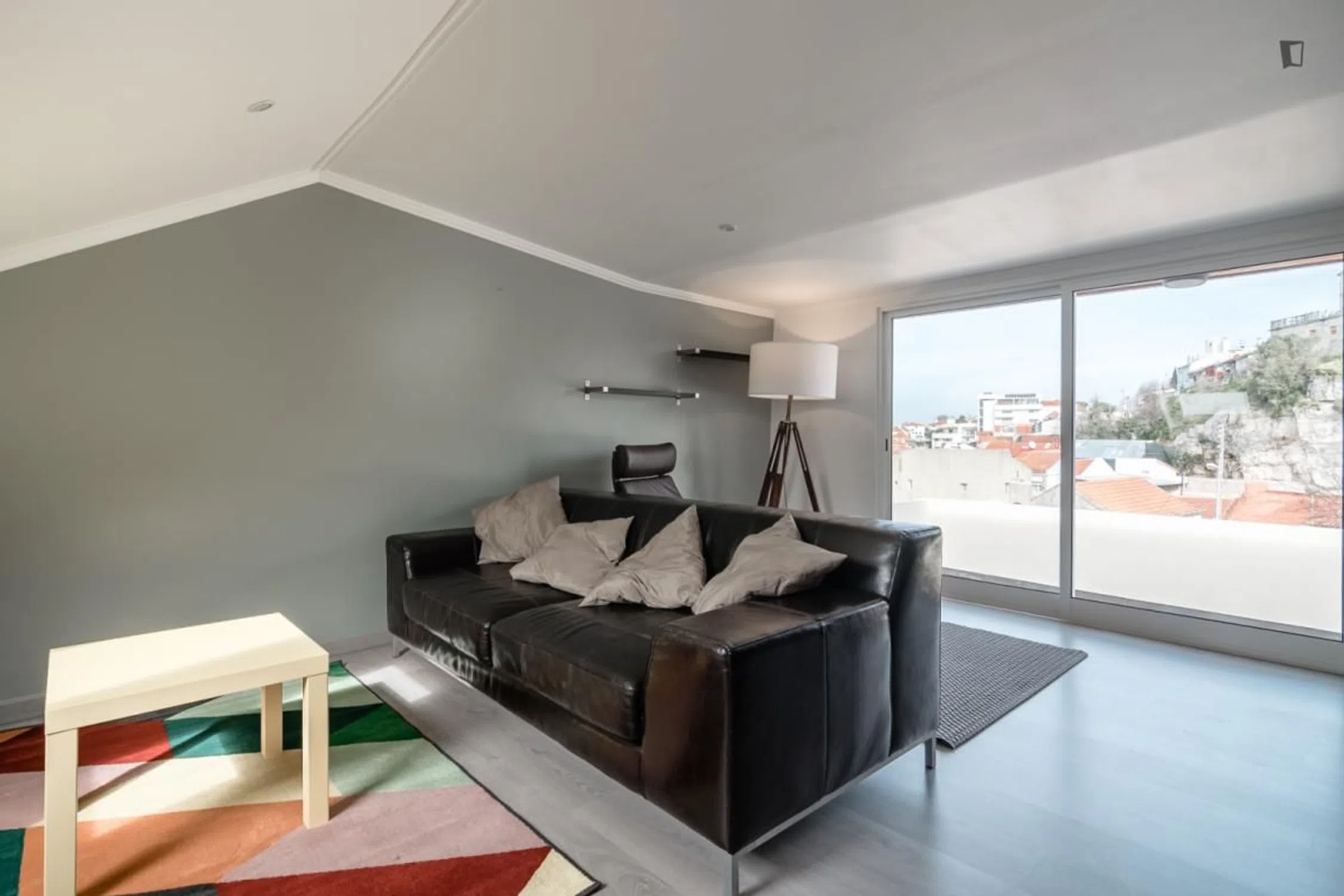 Flat in Monte Gordo walkable to cafés