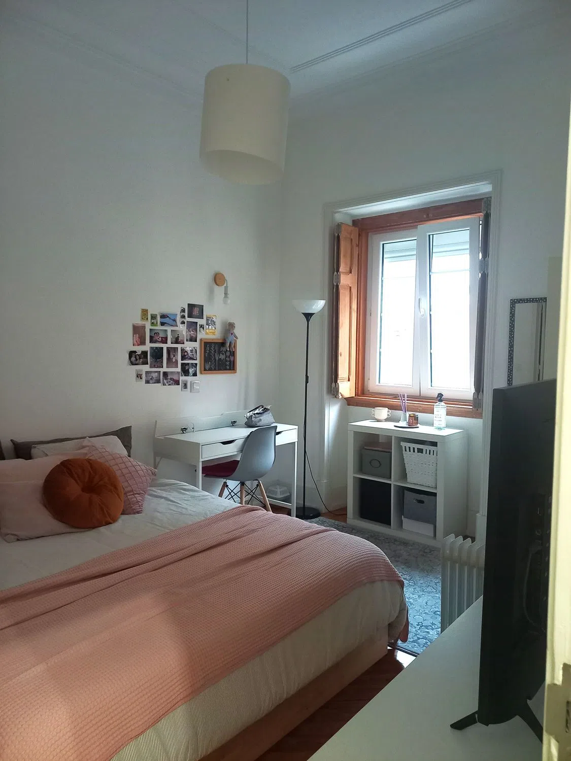 Modern 1 Bedroom Furnished Room for Rent in Penha de França – Prime Location with Easy Transport
