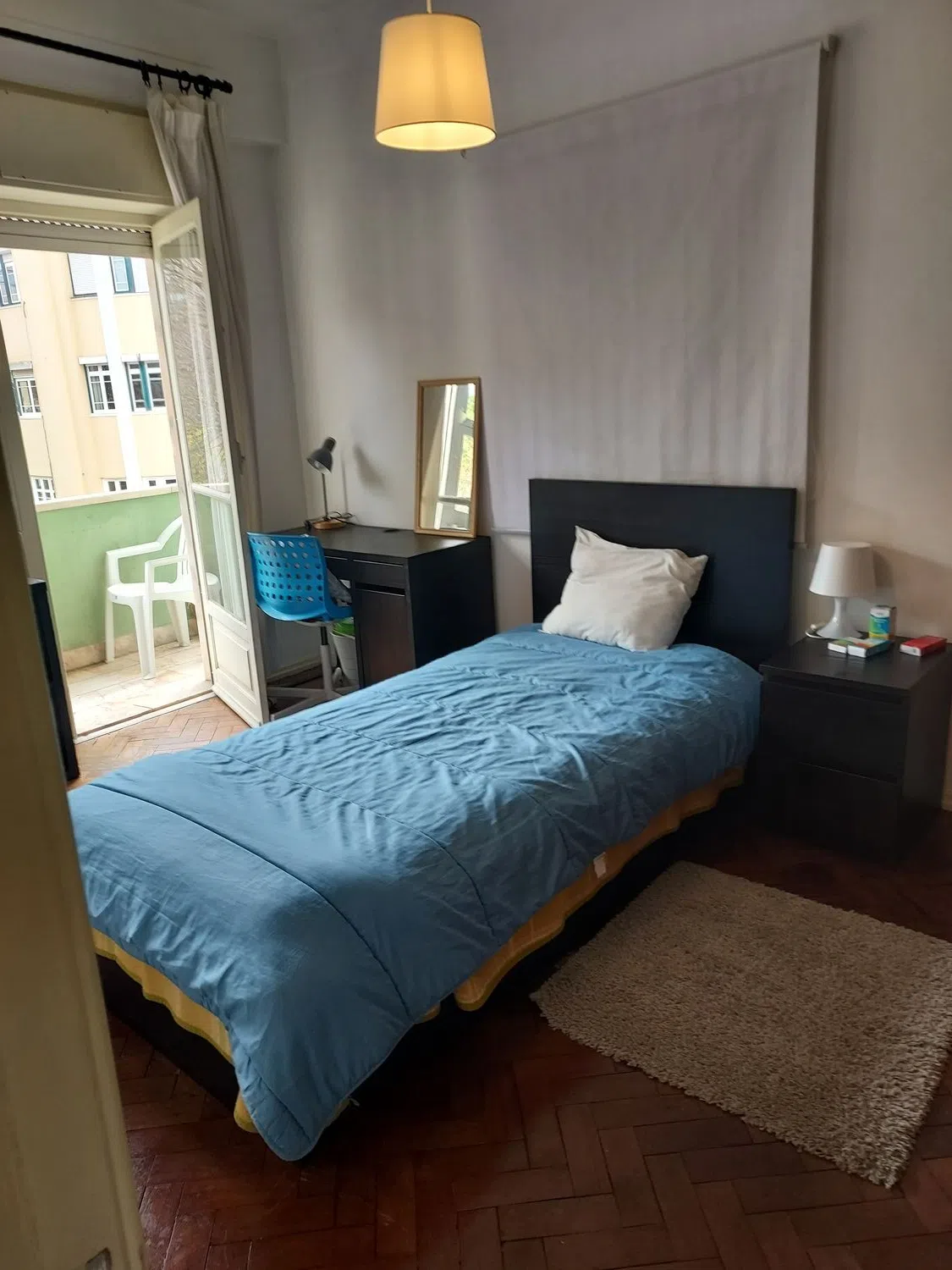 Modern 1 Bedroom Furnished Room for Rent in Estrela – Prime Location with Easy Transport