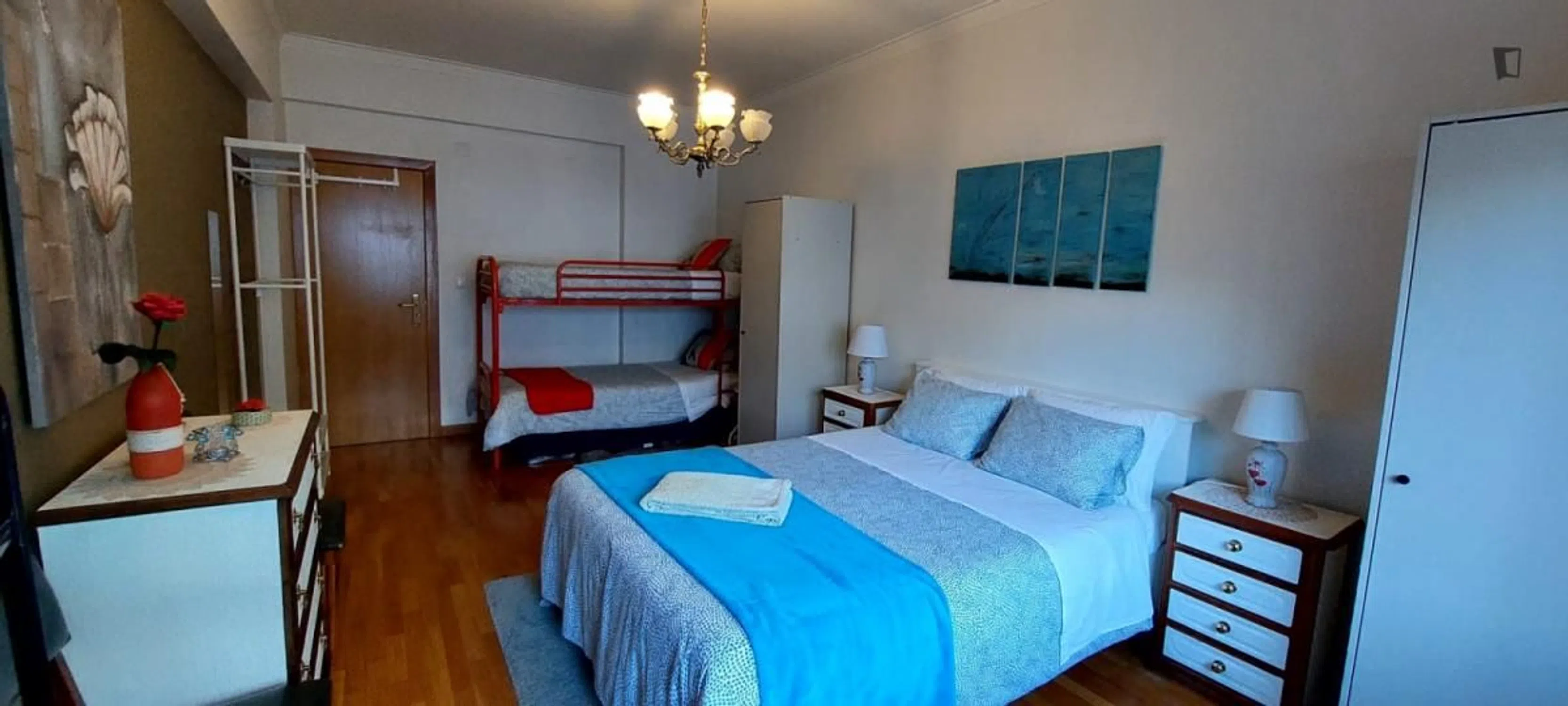 Modern 1 Bedroom Furnished Room for Rent in Arroios – Prime Location with Easy Transport